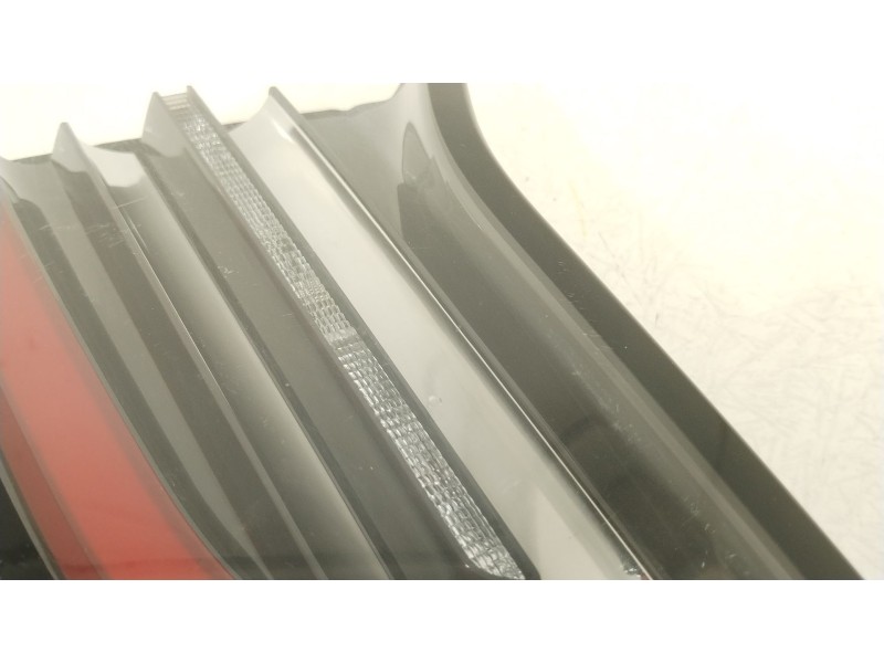 Recambio de piloto trasero derecho en porton para tesla model 3 ev referencia OEM IAM 2TZ015342921 150208900B 