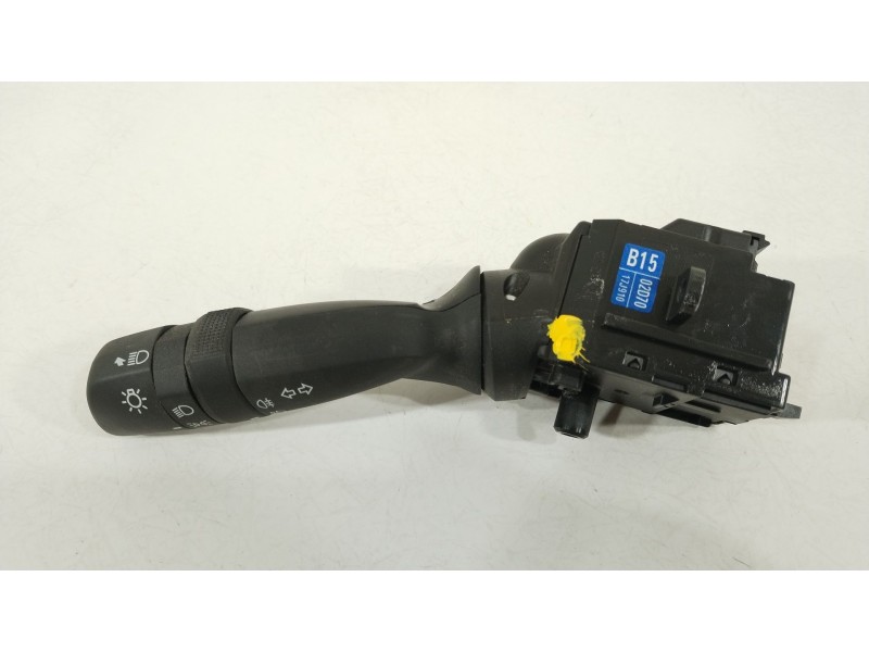 Recambio de mando luces para toyota yaris (_p21_, _pa1_, _ph1_) 1.5 hybrid (mxph11) referencia OEM IAM 8432902040 02D7017J910 