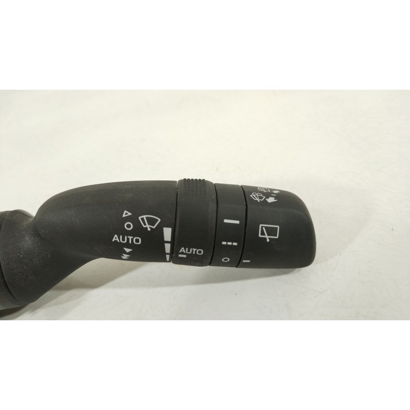 Recambio de mando limpia para toyota yaris (_p21_, _pa1_, _ph1_) 1.5 hybrid (mxph11) referencia OEM IAM 8465202A50 02A5017J916 
