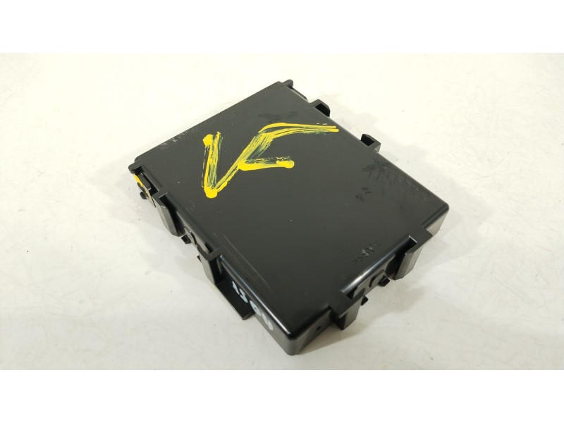 Recambio de modulo electronico para toyota yaris (_p21_, _pa1_, _ph1_) 1.5 hybrid (mxph11) referencia OEM IAM 891110D020 2320000