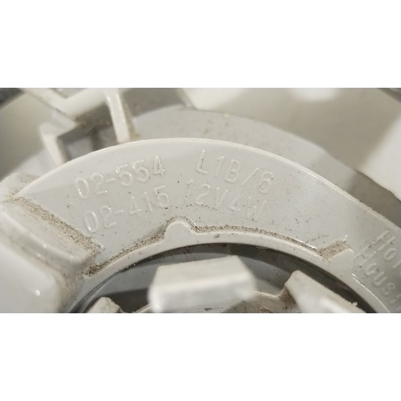 Recambio de faro antiniebla derecho para toyota yaris (_p21_, _pa1_, _ph1_) 1.5 hybrid (mxph11) referencia OEM IAM 8121C02190  