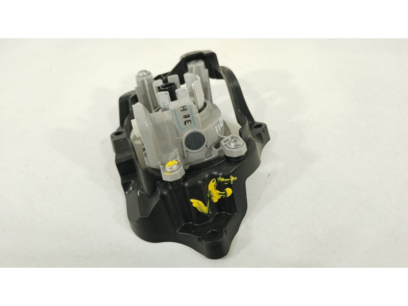 Recambio de faro antiniebla izquierdo para toyota yaris (_p21_, _pa1_, _ph1_) 1.5 hybrid (mxph11) referencia OEM IAM 8122102190 