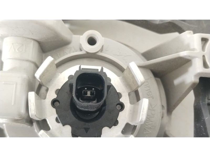 Recambio de faro antiniebla izquierdo para toyota yaris (_p21_, _pa1_, _ph1_) 1.5 hybrid (mxph11) referencia OEM IAM 8122102190 