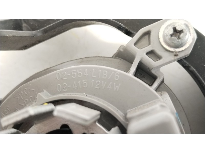 Recambio de faro antiniebla izquierdo para toyota yaris (_p21_, _pa1_, _ph1_) 1.5 hybrid (mxph11) referencia OEM IAM 8122102190 