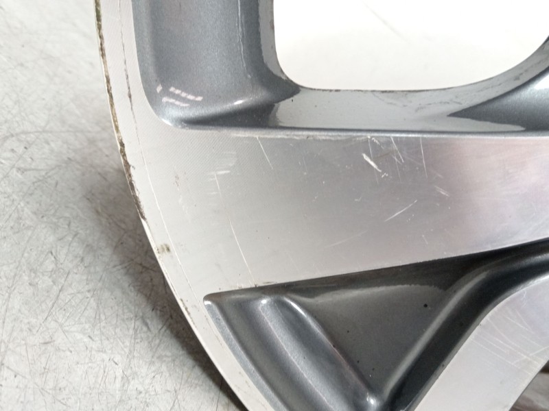 Recambio de llanta para citroën c4 aircross 1.6 hdi 115 referencia OEM IAM J18X7J  