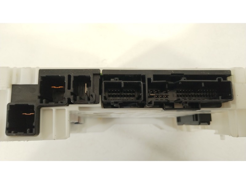 Recambio de caja reles / fusibles para toyota yaris (_p21_, _pa1_, _ph1_) 1.5 hybrid (mxph11) referencia OEM IAM 82730K0110  