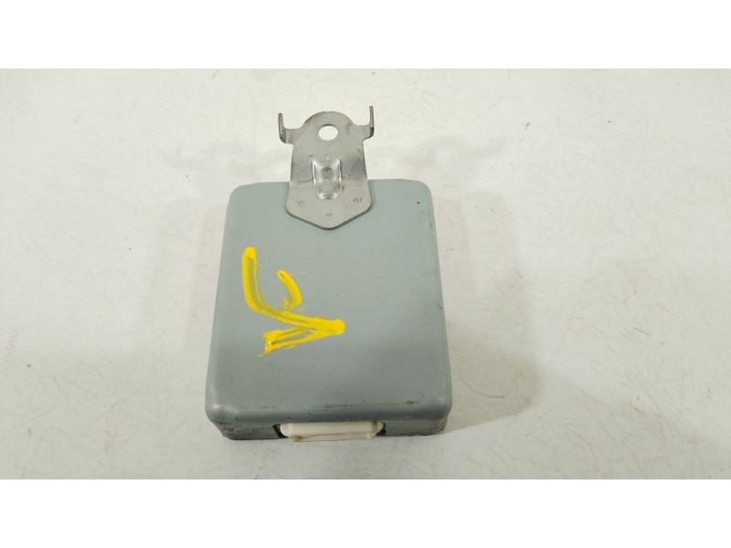 Recambio de modulo electronico para toyota yaris (_p21_, _pa1_, _ph1_) 1.5 hybrid (mxph11) referencia OEM IAM 8657252180  