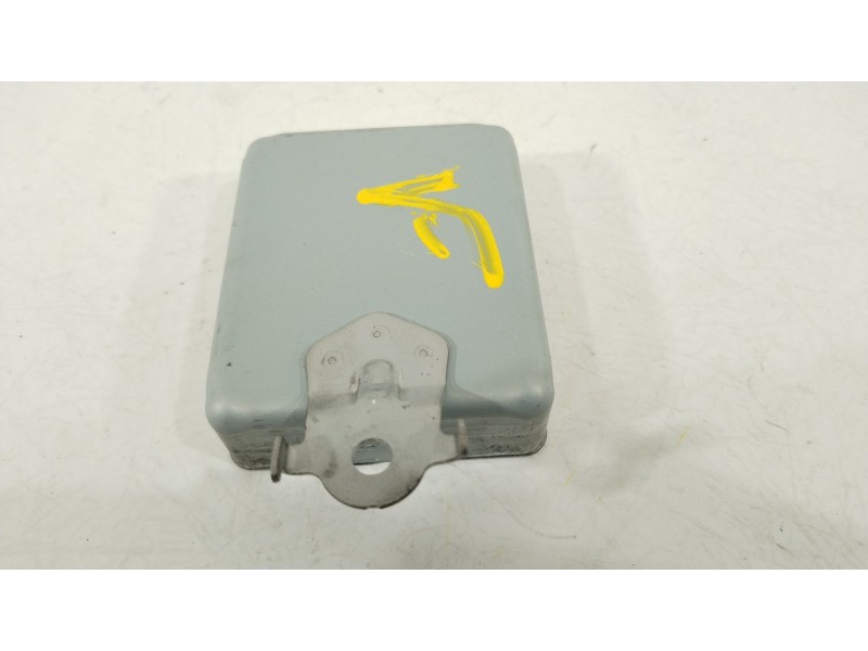 Recambio de modulo electronico para toyota yaris (_p21_, _pa1_, _ph1_) 1.5 hybrid (mxph11) referencia OEM IAM 8657252180  