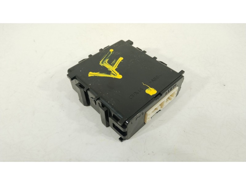 Recambio de modulo electronico para toyota yaris (_p21_, _pa1_, _ph1_) 1.5 hybrid (mxph11) referencia OEM IAM 8594052100 2360000