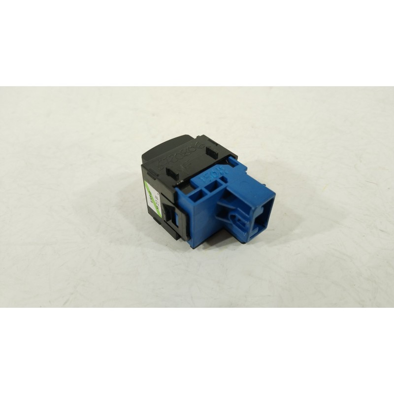 Recambio de interruptor para toyota yaris (_p21_, _pa1_, _ph1_) 1.5 hybrid (mxph11) referencia OEM IAM 841520D29 6950W27B 