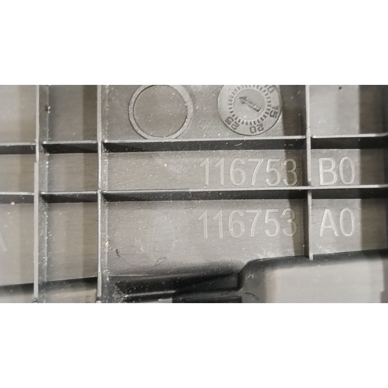 Recambio de guantera para toyota yaris (_p21_, _pa1_, _ph1_) 1.5 hybrid (mxph11) referencia OEM IAM 55433K0060 55550K0030 55550K