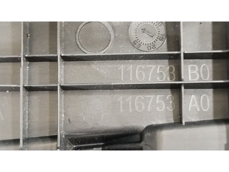 Recambio de guantera para toyota yaris (_p21_, _pa1_, _ph1_) 1.5 hybrid (mxph11) referencia OEM IAM 55433K0060 55550K0030 55550K