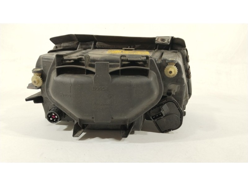 Recambio de faro izquierdo para audi a4 b5 (8d2) 1.8 t referencia OEM IAM 8D0941003E  