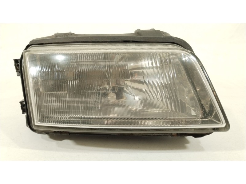 Recambio de faro derecho para audi a4 b5 (8d2) 1.8 t referencia OEM IAM 8D0941004E  