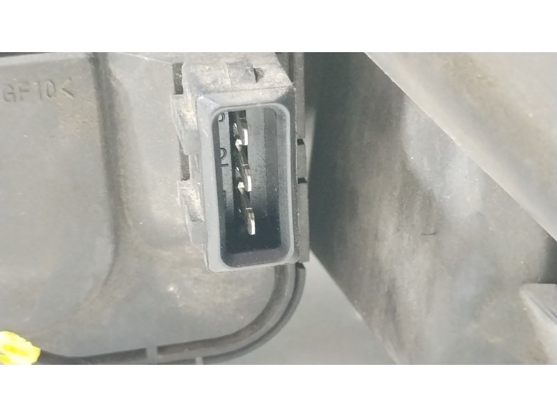 Recambio de faro derecho para audi a4 b5 (8d2) 1.8 t referencia OEM IAM 8D0941004E  