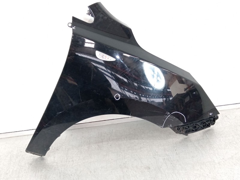 Recambio de aleta delantera derecha para hyundai ix35 (lm, el, elh) 1.7 crdi referencia OEM IAM 663212S000  