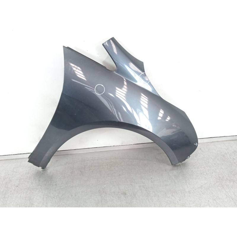 Recambio de aleta delantera derecha para mitsubishi grandis (na_w) 2.0 di-d (na8w) referencia OEM IAM 5220B198  