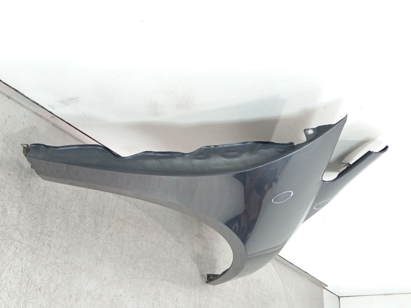 Recambio de aleta delantera derecha para mitsubishi grandis (na_w) 2.0 di-d (na8w) referencia OEM IAM 5220B198  