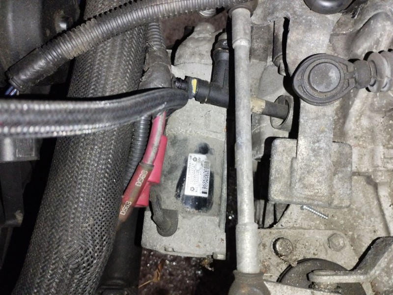 Recambio de motor arranque para dodge caliber s referencia OEM IAM 05033440AC  M001T93371ZC