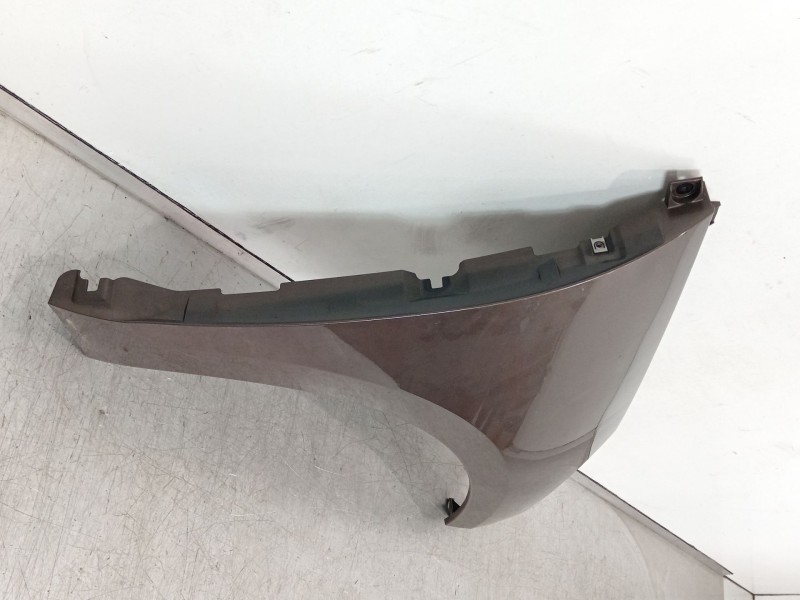 Recambio de aleta delantera derecha para renault scénic iii (jz0/1_) 1.2 tce referencia OEM IAM 631000970R  