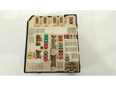 Recambio de caja reles / fusibles para renault laguna iii (bt0/1) 2.0 dci (bt07, bt0j, bt14, bt1a, bt1s) referencia OEM IAM 284B