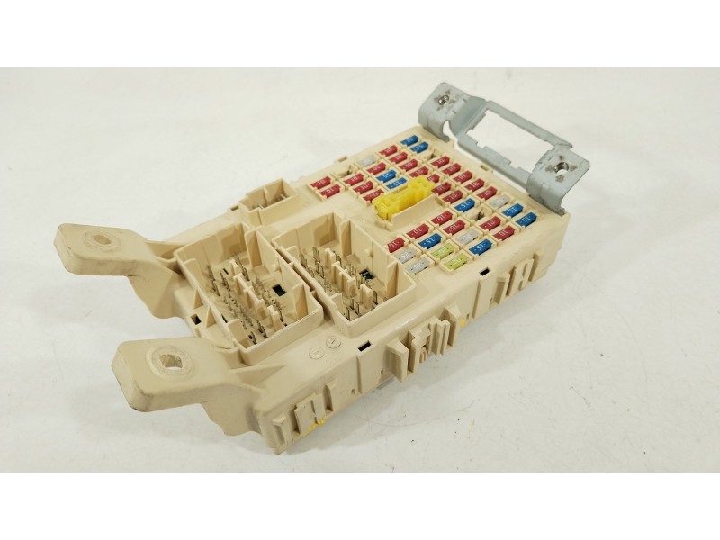 Recambio de caja reles / fusibles para kia venga (yn) 1.4 cvvt referencia OEM IAM 919501K530  