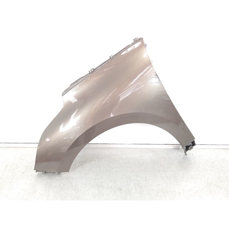 Recambio de aleta delantera izquierda para renault grand scénic iv (r9_) 1.5 dci 110 referencia OEM IAM 631010815R  