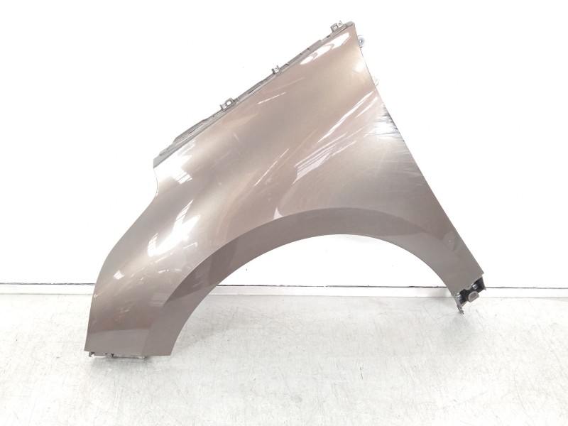 Recambio de aleta delantera izquierda para renault grand scénic iv (r9_) 1.5 dci 110 referencia OEM IAM 631010815R  