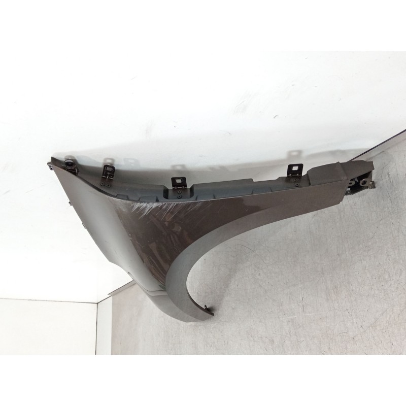 Recambio de aleta delantera izquierda para renault grand scénic iv (r9_) 1.5 dci 110 referencia OEM IAM 631010815R  