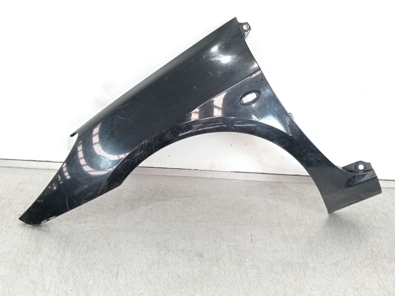 Recambio de aleta delantera izquierda para peugeot 307 break (3e) 1.6 hdi 110 referencia OEM IAM 9653364677  