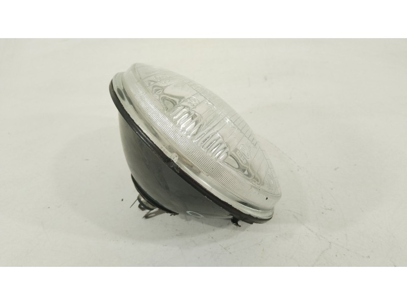 Recambio de faro derecho para seat 600 (110b) 0.8 referencia OEM IAM seat 600  