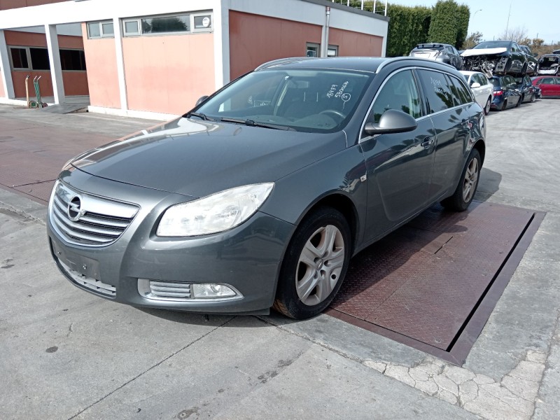 opel insignia a sports tourer (g09) del año 2009