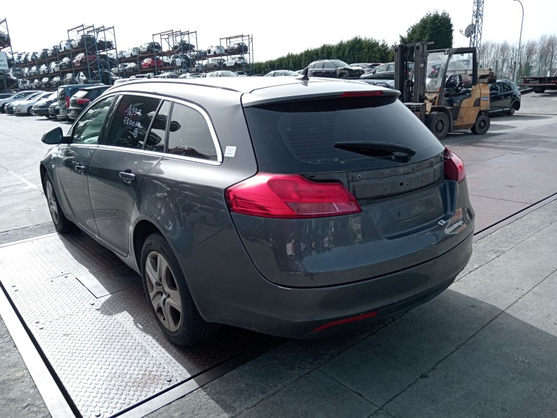 opel insignia a sports tourer (g09) del año 2009