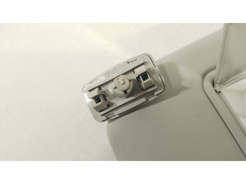 Recambio de parasol izquierdo para mercedes-benz clase b (w245) 200 (245.233) referencia OEM IAM A1698100110  