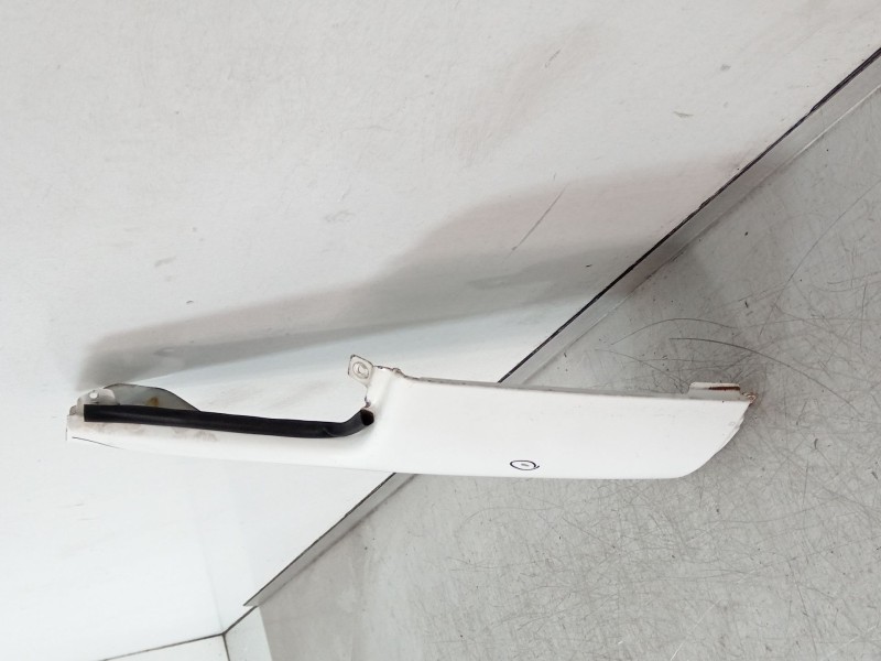 Recambio de aleta delantera derecha para nissan cabstar e (tl_, vl_) 75.28 (tl0) referencia OEM IAM F12620T000  