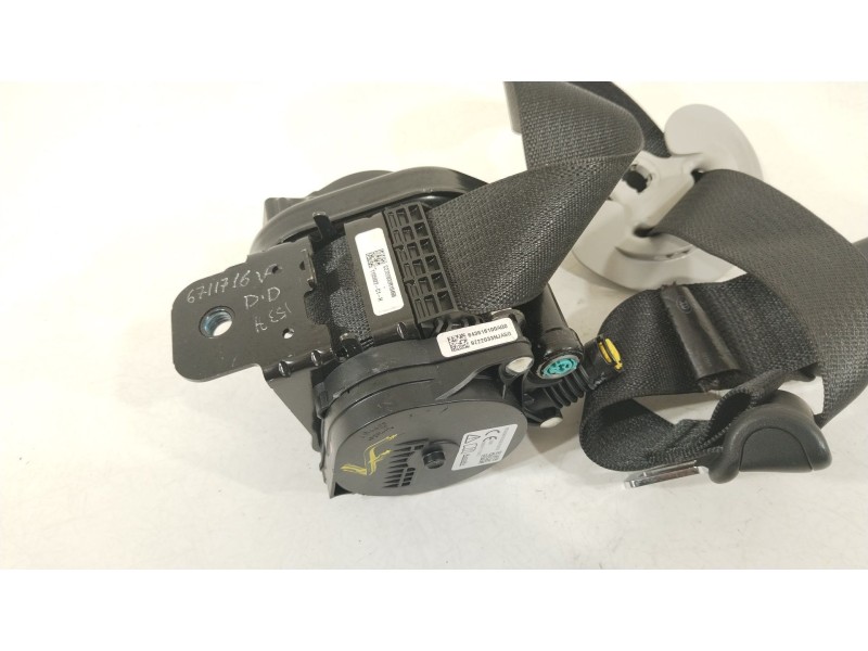 Recambio de cinturon seguridad delantero derecho para tesla model 3 ev referencia OEM IAM 1105822C1H  