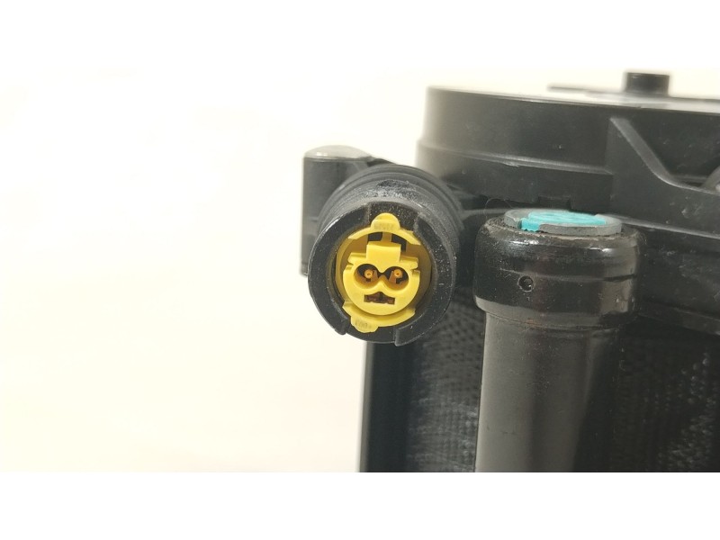 Recambio de cinturon seguridad delantero derecho para tesla model 3 ev referencia OEM IAM 1105822C1H  