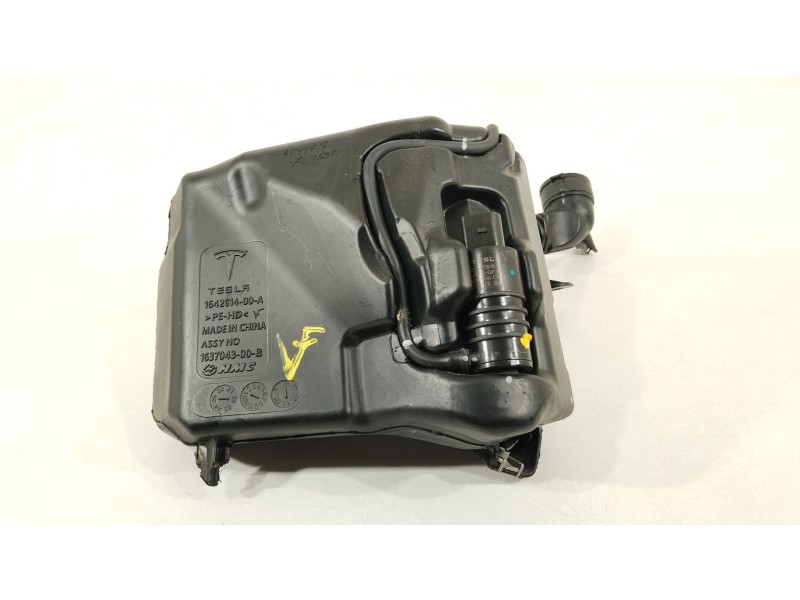 Recambio de deposito limpia para tesla model 3 ev referencia OEM IAM 164261400A HS1278H9000 