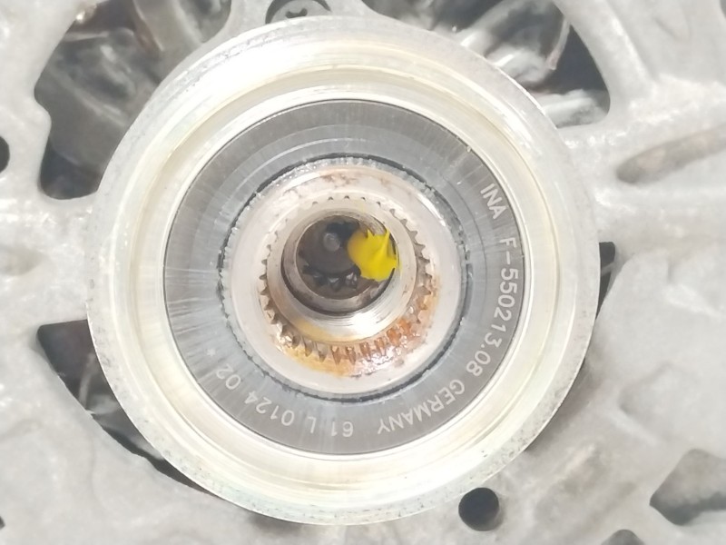 Recambio de alternador para nissan pulsar hatchback (c13) 1.5 dci referencia OEM IAM 231004EA0A 231004EA0AC F000BL0825