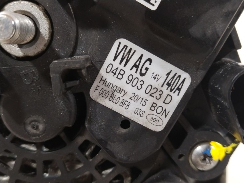 Recambio de alternador para skoda rapid spaceback (nh1) 1.4 tdi referencia OEM IAM 04B903023D F000BL08F8 