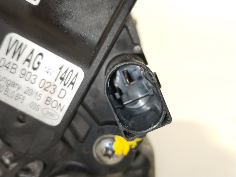 Recambio de alternador para skoda rapid spaceback (nh1) 1.4 tdi referencia OEM IAM 04B903023D F000BL08F8 