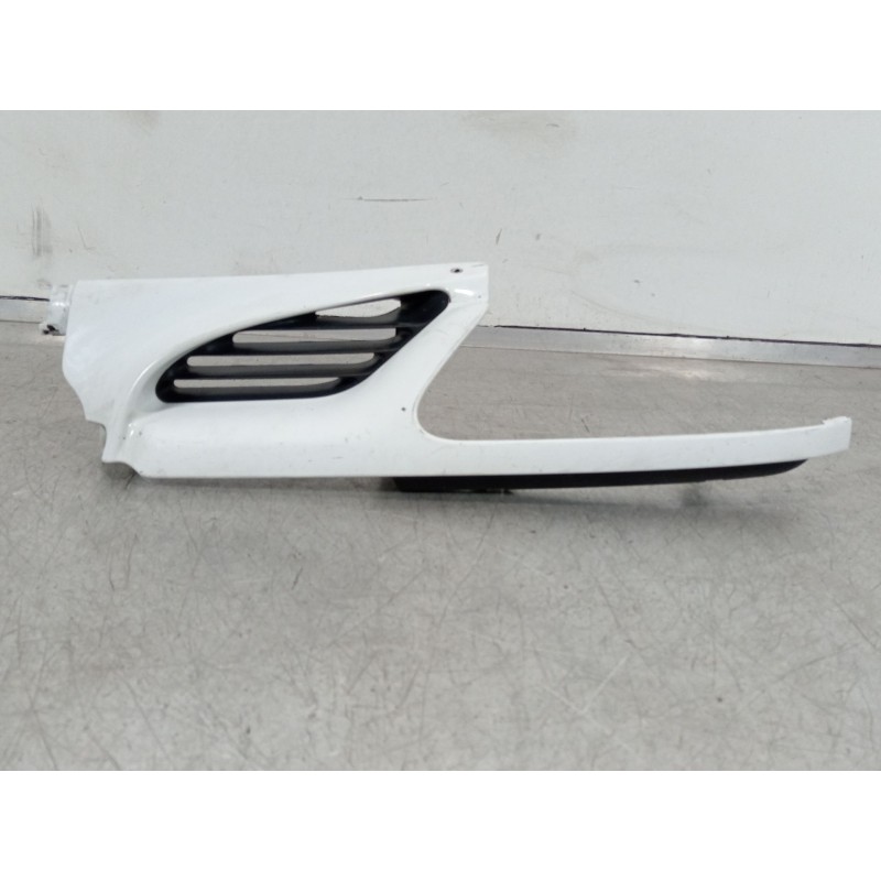 Recambio de rejilla paragolpes izquierda para renault megane i classic (la0/1_) 1.9 tdi referencia OEM IAM 7700834200  