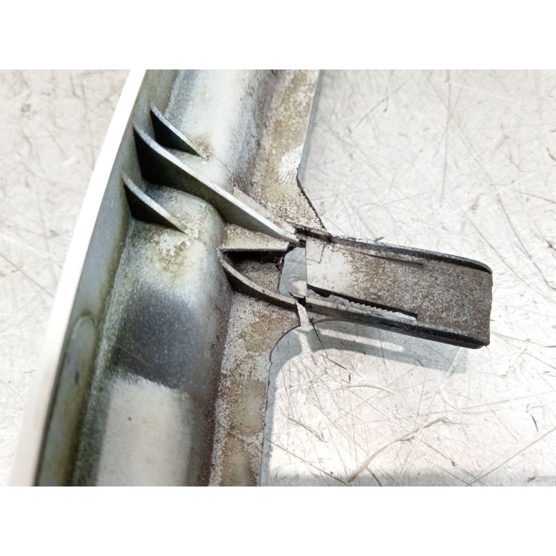 Recambio de rejilla paragolpes izquierda para renault megane i classic (la0/1_) 1.9 tdi referencia OEM IAM 7700834200  