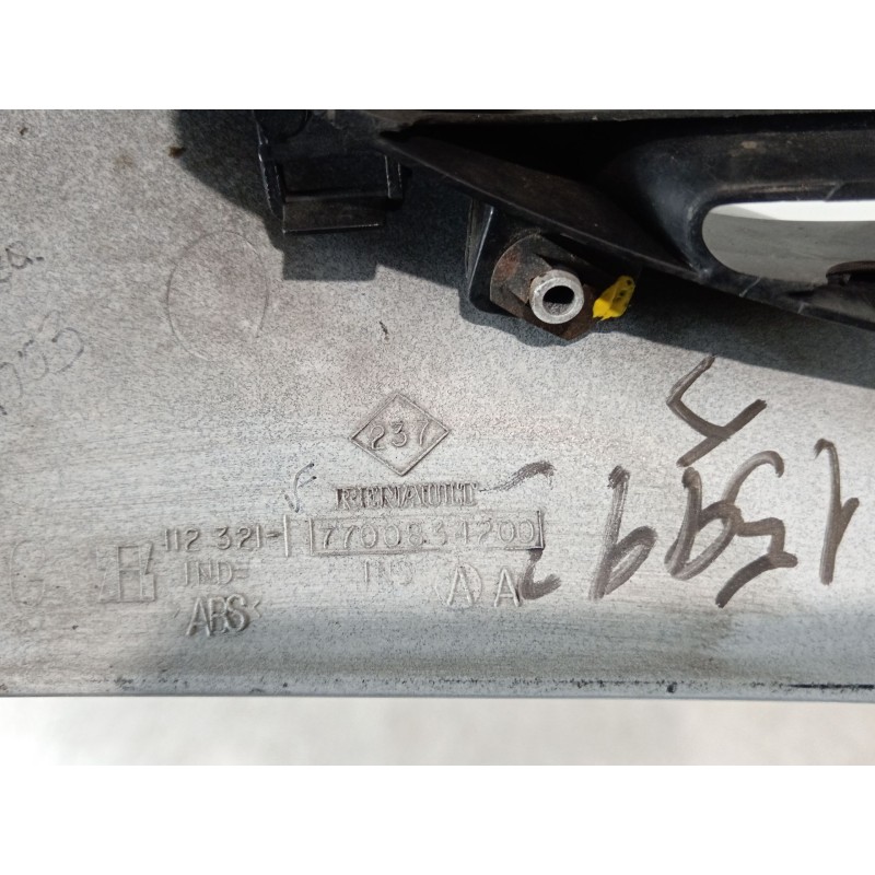 Recambio de rejilla paragolpes izquierda para renault megane i classic (la0/1_) 1.9 tdi referencia OEM IAM 7700834200  