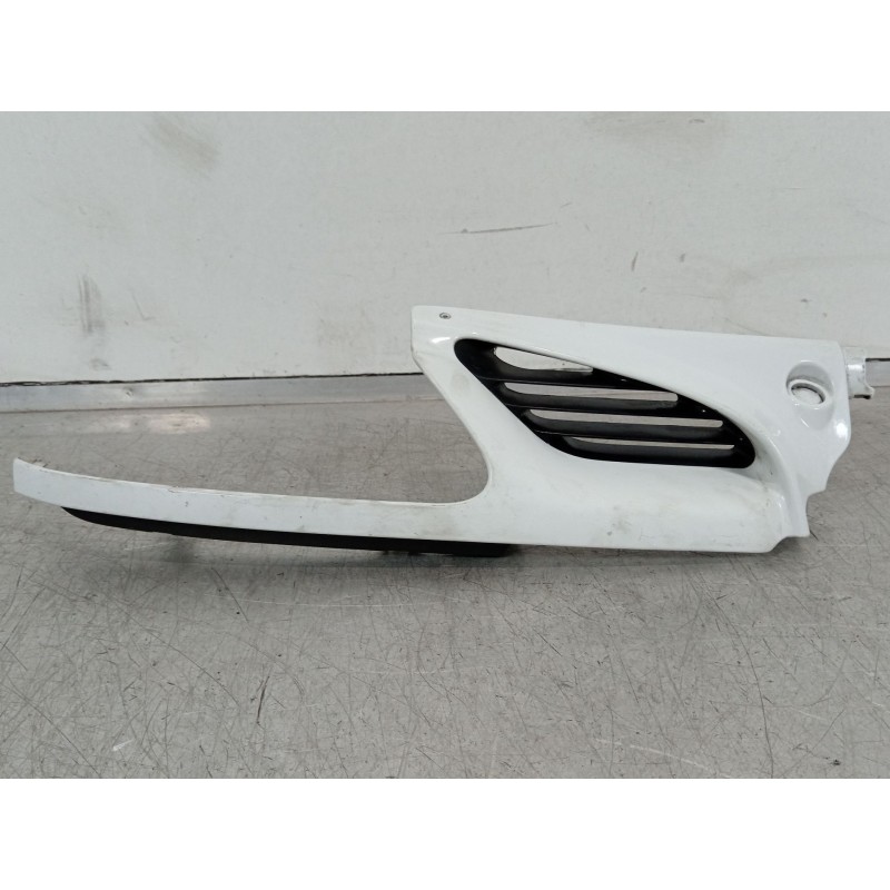 Recambio de rejilla paragolpes derecha para renault megane i classic (la0/1_) 1.9 tdi referencia OEM IAM 7700834201  