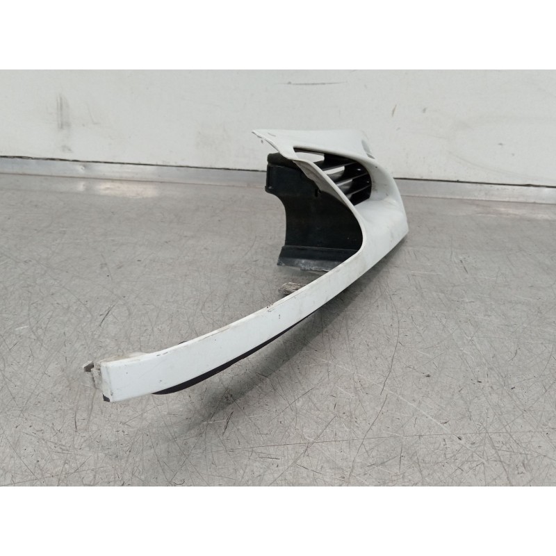 Recambio de rejilla paragolpes derecha para renault megane i classic (la0/1_) 1.9 tdi referencia OEM IAM 7700834201  