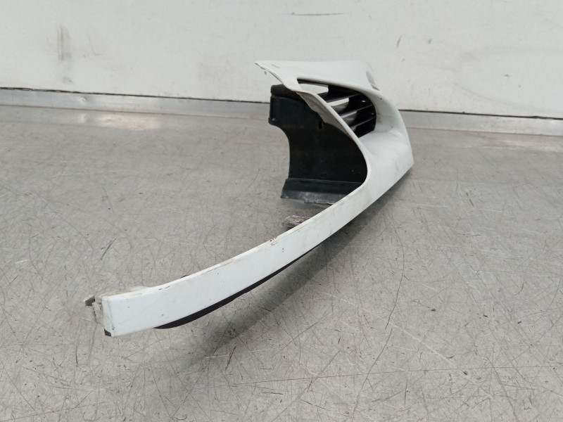 Recambio de rejilla paragolpes derecha para renault megane i classic (la0/1_) 1.9 tdi referencia OEM IAM 7700834201  
