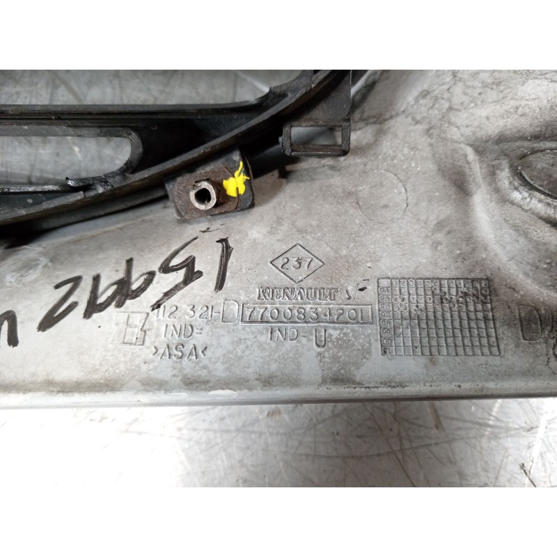 Recambio de rejilla paragolpes derecha para renault megane i classic (la0/1_) 1.9 tdi referencia OEM IAM 7700834201  