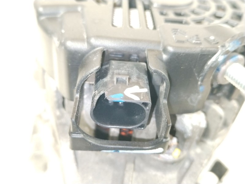 Recambio de alternador para hyundai i30 (pde, pd, pden) 1.6 crdi referencia OEM IAM 373002U200 61005074 