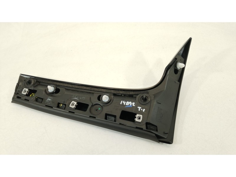 Recambio de moldura para smart forfour hatchback (453) 0.9 (453.044, 453.053) referencia OEM IAM A4537930288  